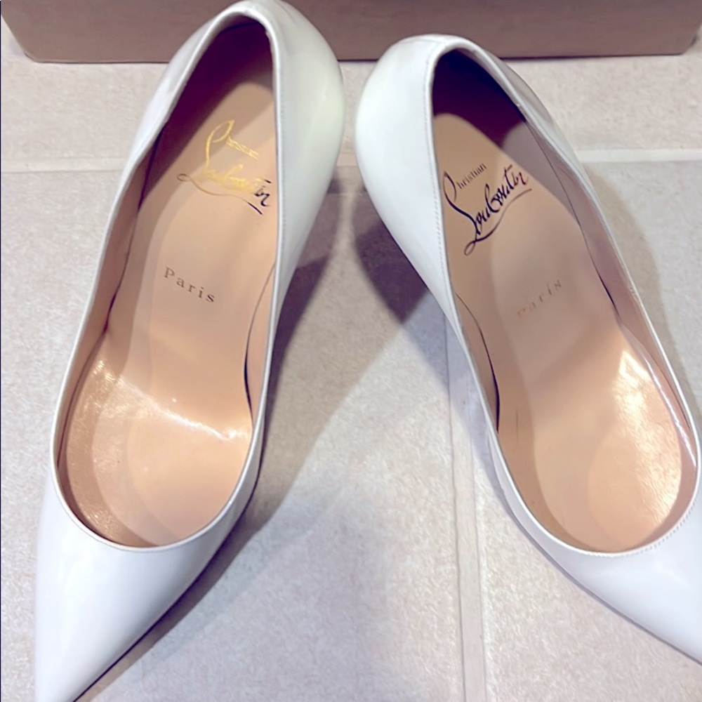Size 37 Christian Louboutin white heels, new in box